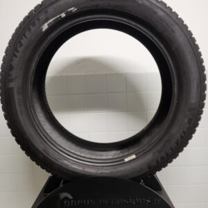 PNEU 225/55 19 103 X2 image non contractuel