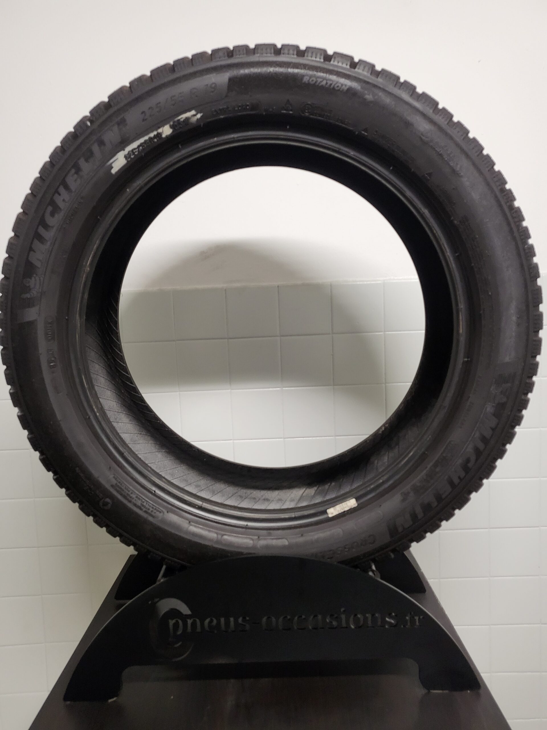 PNEU 225/55 19 103 X2 image non contractuel